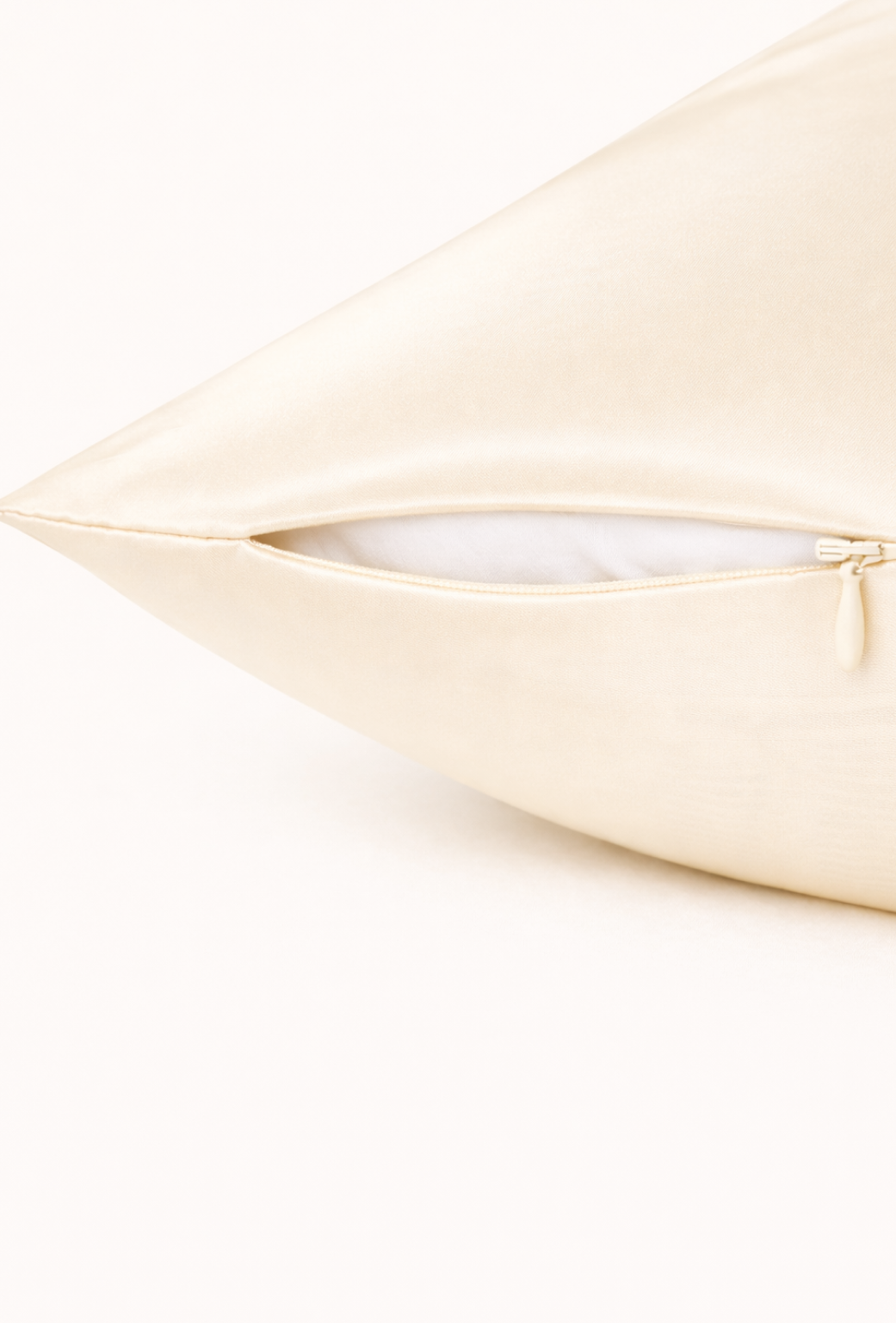 Silk Pillowcase in details